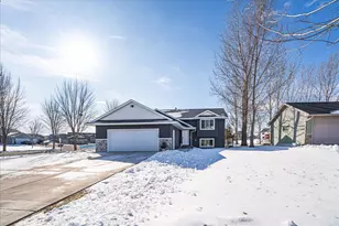 320 Bluebill St, Baldwin, WI 54002 - Photo 3