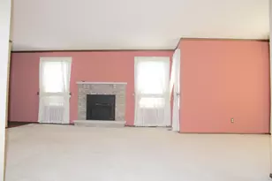 542 Graham St SW, Hutchinson, MN 55350 - Photo 5