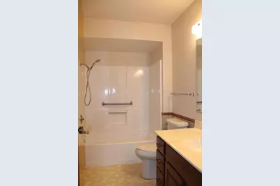 542 Graham Street SW, Hutchinson, MN 55350 - Photo 17