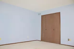 542 Graham St SW, Hutchinson, MN 55350 - Photo 13