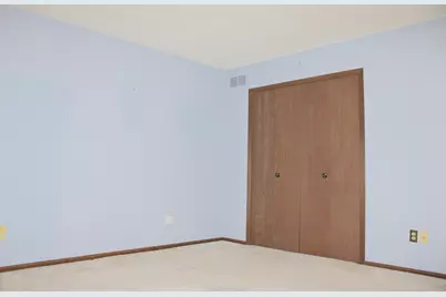 542 Graham Street SW, Hutchinson, MN 55350 - Photo 15