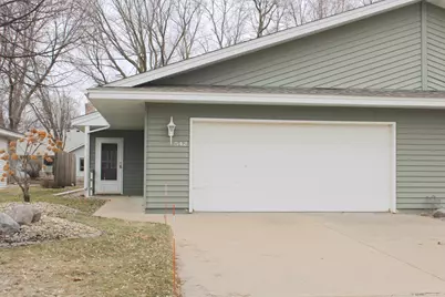 542 Graham Street SW, Hutchinson, MN 55350 - Photo 25