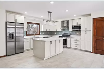 8328 Johnson Circle, Bloomington, MN 55437 - Photo 5