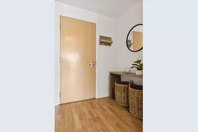 929 Portland Avenue #902, Minneapolis, MN 55404 - Photo 23