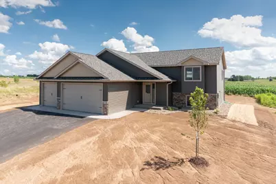 453 Coyote Way, New Richmond, WI 54017 - Photo 33