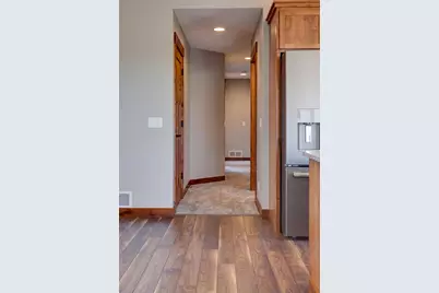 453 Coyote Way, New Richmond, WI 54017 - Photo 19