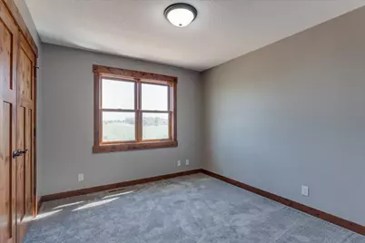 453 Coyote Way, New Richmond, WI 54017 - Photo 15