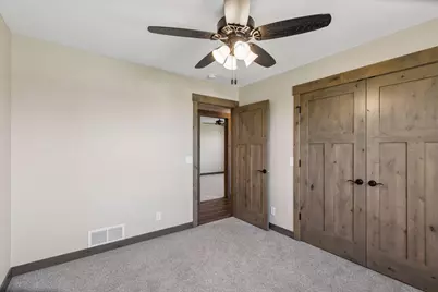 453 Coyote Way, New Richmond, WI 54017 - Photo 25