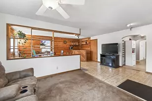 4701 Hampshire Ave N, Crystal, MN 55428 - Photo 9