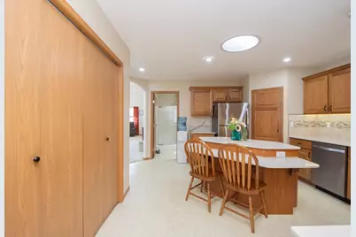 845 12th Avenue W, West Fargo, ND 58078 - Photo 9