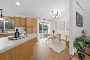 9337 Jeffery Ct S, Cottage Grove, MN 55016 - Photo 7