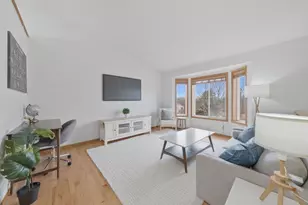 9337 Jeffery Ct S, Cottage Grove, MN 55016 - Photo 9