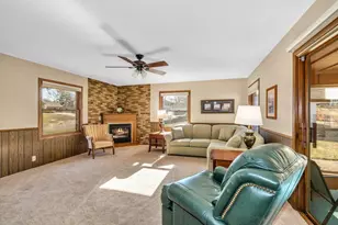 683 Riviera Dr, New Brighton, MN 55112 - Photo 15