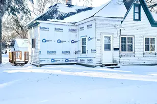 111 Markley Ave S, Thief River Falls, MN 56701 - Photo 3