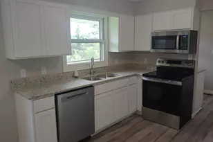 100 2nd St NE, Hallock, MN 56728 - Photo 13