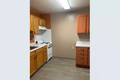 31 Chestnut Street E #2, Trimont, MN 56176 - Photo 5