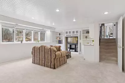 138 White Oaks Lane, Vadnais Heights, MN 55127 - Photo 15