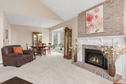 138 White Oaks Lane, Vadnais Heights, MN 55127 - Photo 3