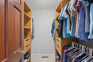 138 White Oaks Ln, Vadnais Heights, MN 55127 - Photo 35