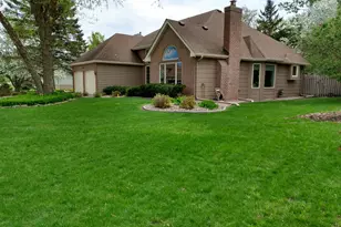 138 White Oaks Ln, Vadnais Heights, MN 55127 - Photo 43