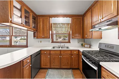 50 70th Way NE, Fridley, MN 55432 - Photo 9