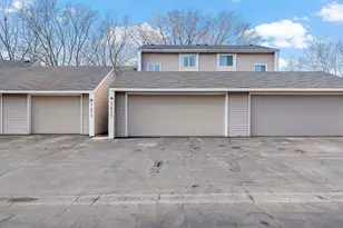 7677 Whitney Dr, Apple Valley, MN 55124 - Photo 33