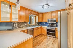 4562 50th St S, Moorhead, MN 56560 - Photo 3