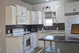 880 Pine St, Wabasso, MN 56293 - Photo 7