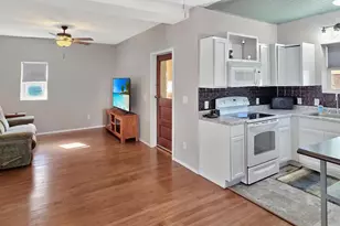 880 Pine St, Wabasso, MN 56293 - Photo 3