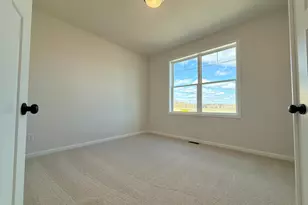 8191 Haywood Dr, Lino Lakes, MN 55014 - Photo 5