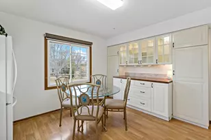 4048 Cinnabar Dr, Eagan, MN 55122 - Photo 11