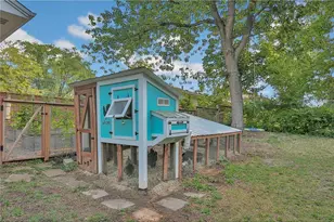 2401 Jones Pl W, Bloomington, MN 55431 - Photo 41