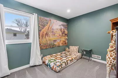 2401 Jones Place W, Bloomington, MN 55431 - Photo 17