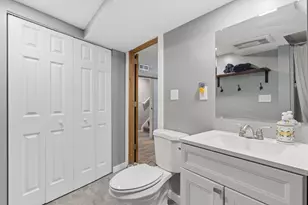 2401 Jones Pl W, Bloomington, MN 55431 - Photo 23