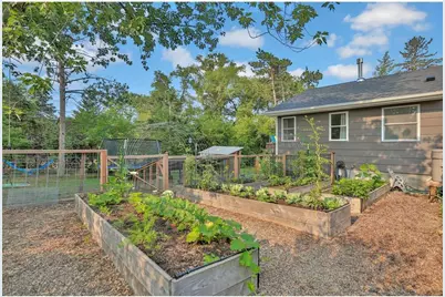 2401 Jones Place W, Bloomington, MN 55431 - Photo 39