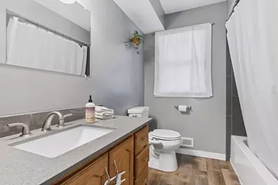 2401 Jones Place W, Bloomington, MN 55431 - Photo 19