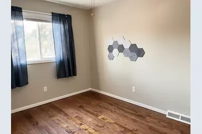 704 Miller Avenue, Windom, MN 56101 - Photo 17