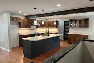 704 Miller Ave, Windom, MN 56101 - Photo 3