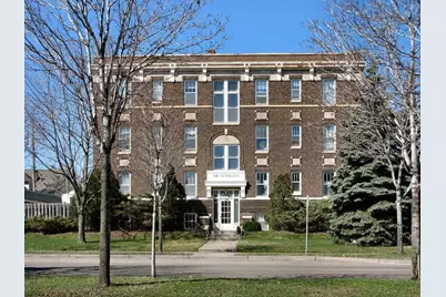 195 Lexington Parkway N, Saint Paul, MN 55104 - Photo 1