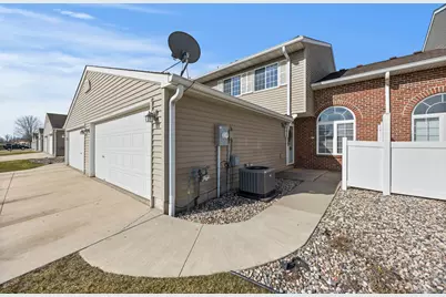 1012 Larkspur Lane, Waconia, MN 55387 - Photo 3