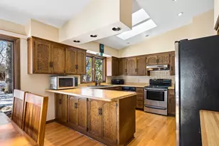 5210 Shady Ln, Excelsior, MN 55331 - Photo 9