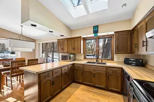 5210 Shady Ln, Excelsior, MN 55331 - Photo 9