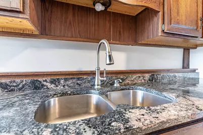 1015 11th Avenue S, Moorhead, MN 56560 - Photo 17