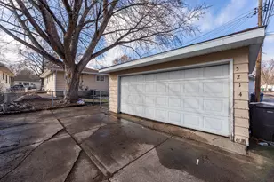 5214 Oliver Ave N, Minneapolis, MN 55430 - Photo 37
