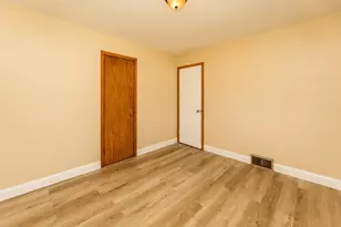 5214 Oliver Ave N, Minneapolis, MN 55430 - Photo 15