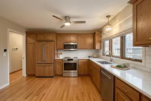 18500 22nd Ave N, Plymouth, MN 55447 - Photo 3