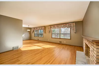 18500 22nd Avenue N, Plymouth, MN 55447 - Photo 7
