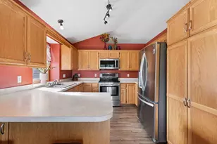 617 Highland Cir, Circle Pines, MN 55014 - Photo 11