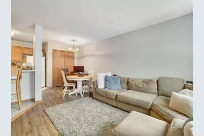 15724 Flackwood Trail, Apple Valley, MN 55124 - Photo 5