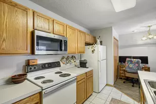 15724 Flackwood Trail, Apple Valley, MN 55124 - Photo 7